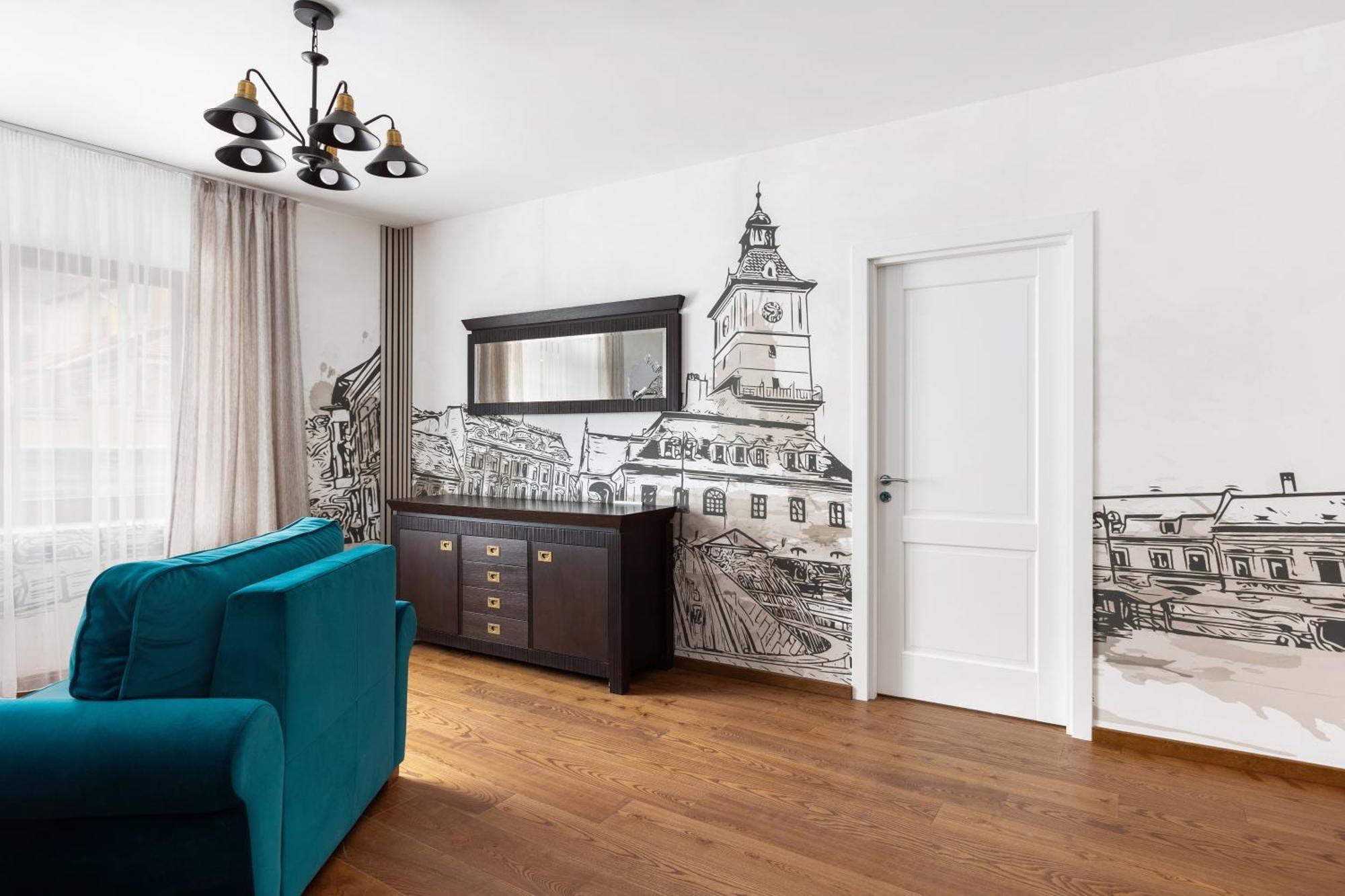 Peak Aparthotel - Old Town - By Cityhost Brasov Exterior photo